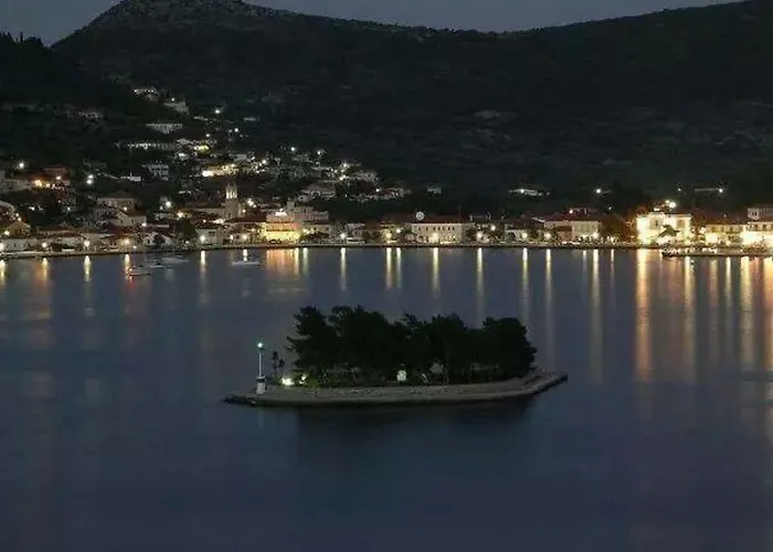 Estia & * Vathy (Ithaca)