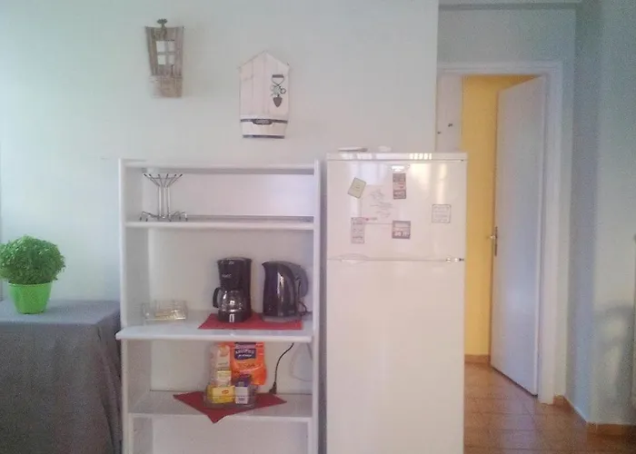 Estia & Апартаменты Вати